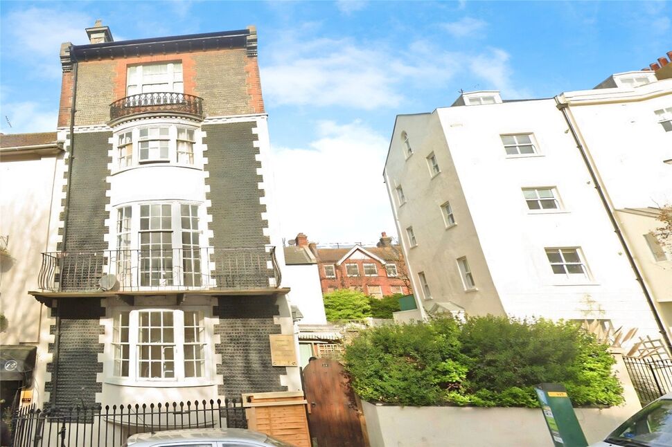 Main image of  Room to rent, Upper Rock Gardens, Brighton, East Sussex, BN2