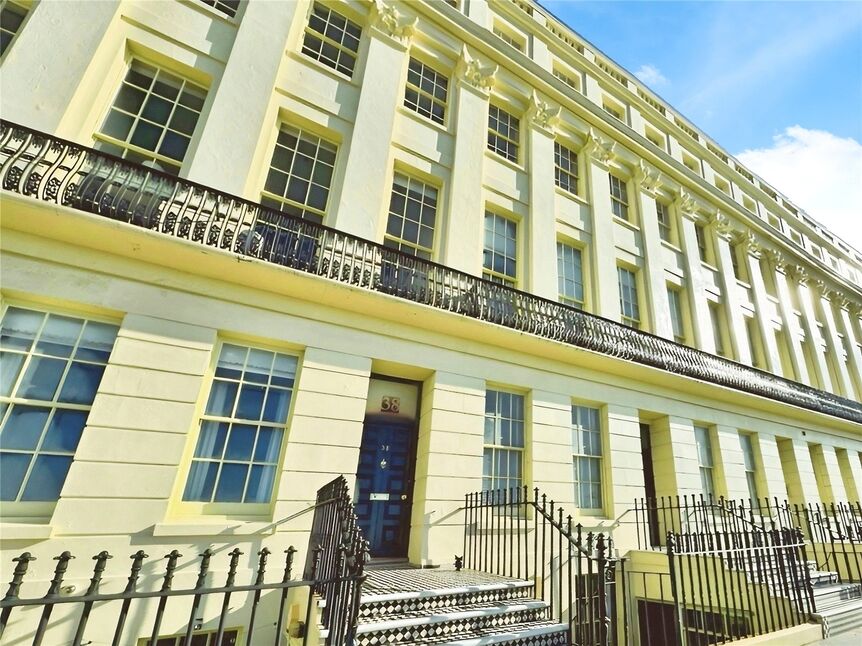 Main image of 1 bedroom Flat for sale, Brunswick Terrace, Hove, East Sussex, BN3