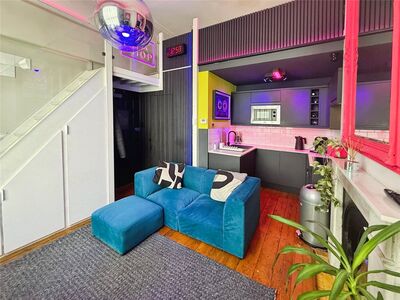 1 bedroom Flat for sale