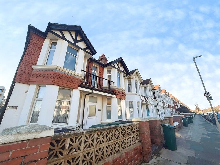 Main image of 1 bedroom Flat to rent, Langdale Gardens, Hove, East Sussex, BN3