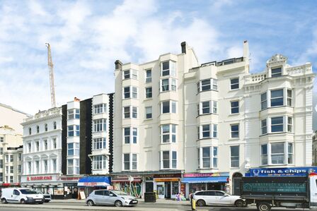 Kings Road, 1 bedroom Flat for sale, &pound;230,000