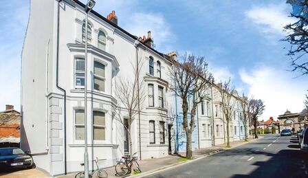 Egremont Place, 1 bedroom Flat to rent, &pound;1,200 pcm