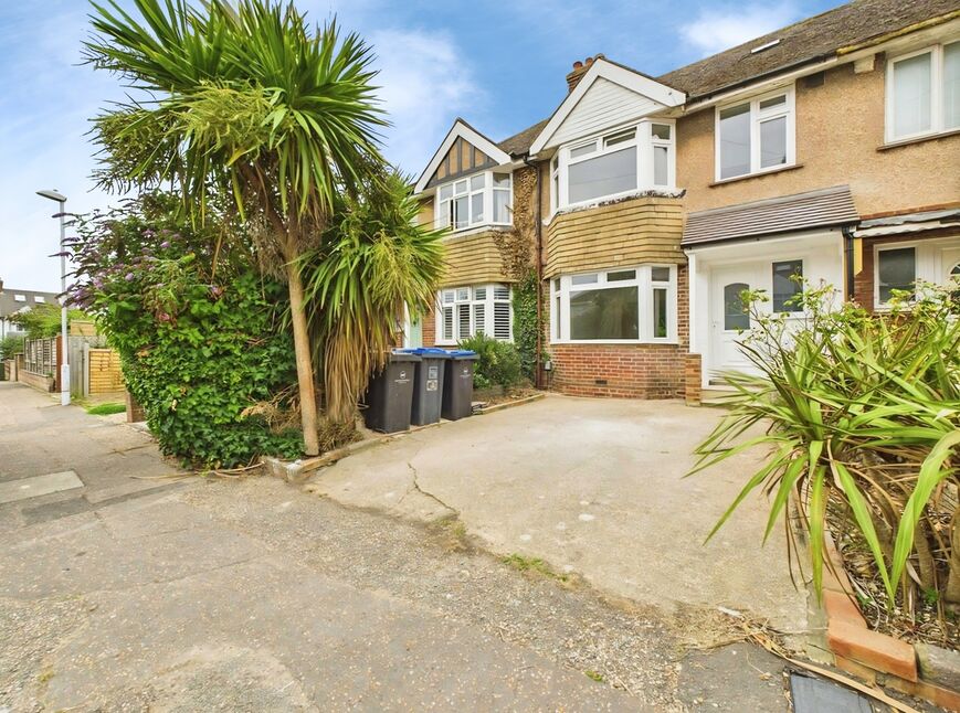 Main image of 3 bedroom Mid Terrace House to rent, Turner Road, Worthing, West Sussex, BN14