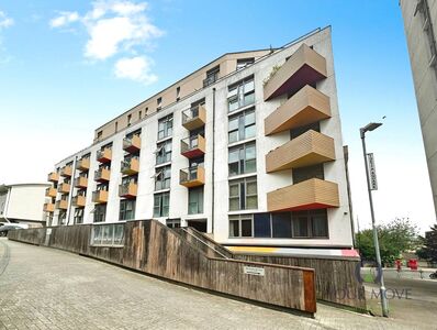 1 bedroom Flat for sale