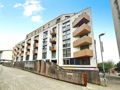 New England Street, 1 bedroom Flat for sale, &pound;47,500