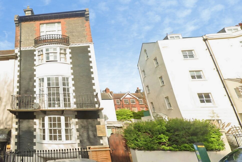 Main image of 1 bedroom Flat to rent, Upper Rock Gardens, Brighton, East Sussex, BN2