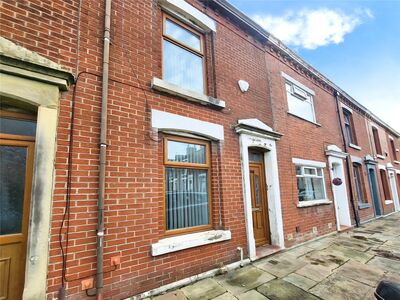 2 bedroom Mid Terrace House to rent
