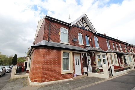 Franklin Road, 2 bedroom Flat to rent, &pound;595 pcm