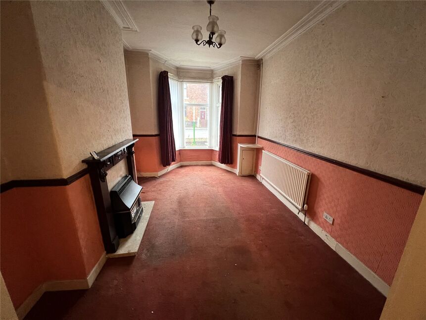2 bedroom End Terrace House for sale, Bolton Road, Blackburn, BB2 £75,000