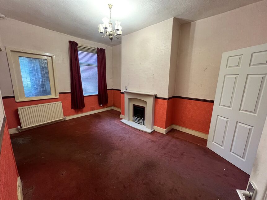 2 bedroom End Terrace House for sale, Bolton Road, Blackburn, BB2 £75,000