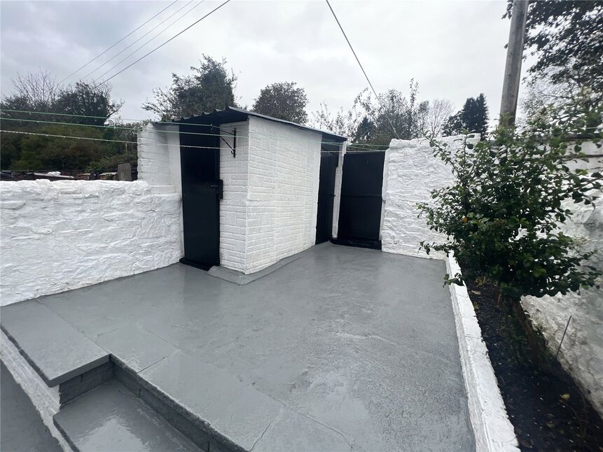 2 bedroom Mid Terrace House for sale, Wensley Road, Blackburn, BB2 £