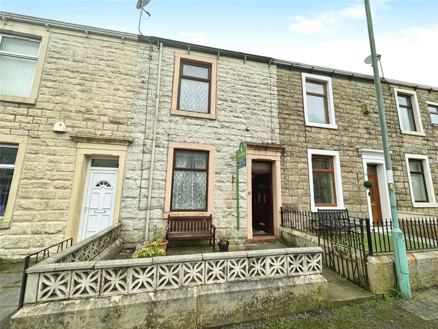 2 bedroom Mid Terrace House for sale, Spread Eagle Street