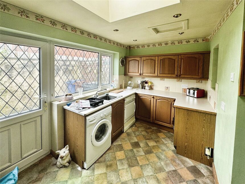 2 bedroom Mid Terrace House for sale, Spread Eagle Street