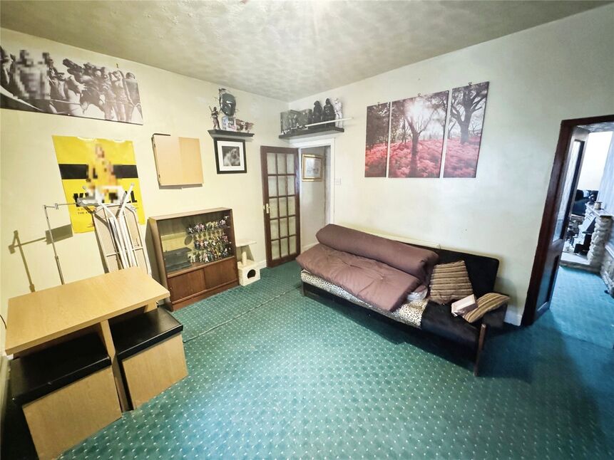 2 bedroom Mid Terrace House for sale, Spread Eagle Street