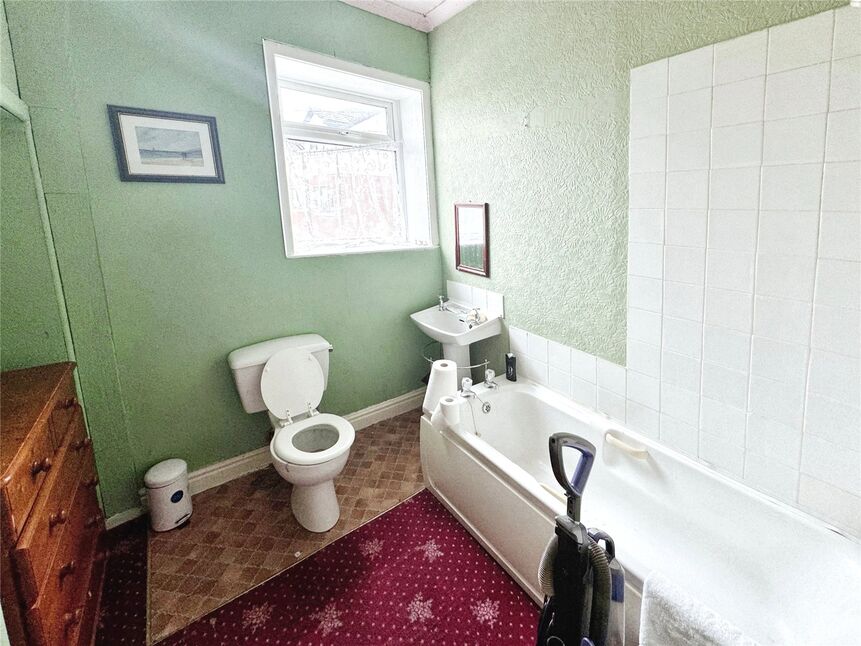 2 bedroom Mid Terrace House for sale, Spread Eagle Street