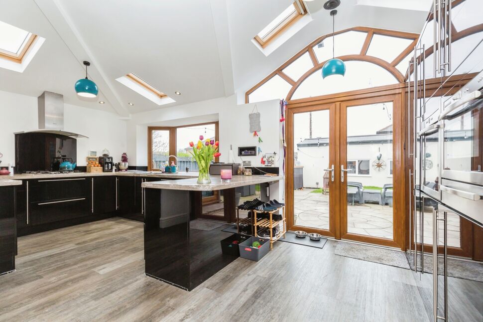 3 bedroom Semi Detached House for sale, Preston Old Road, Blackburn