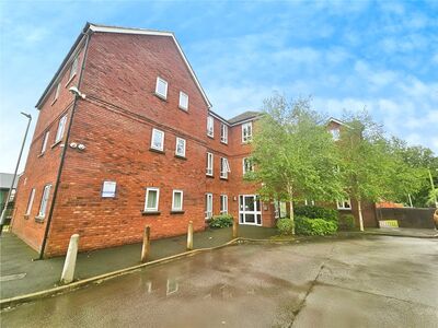 Bolton Road, 2 bedroom Flat to rent, &pound;850 pcm