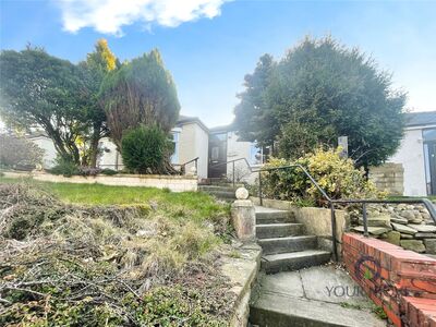 2 bedroom Semi Detached Bungalow to rent