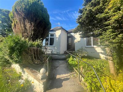 2 bedroom Semi Detached Bungalow to rent
