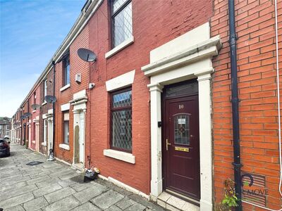 2 bedroom Mid Terrace House for sale