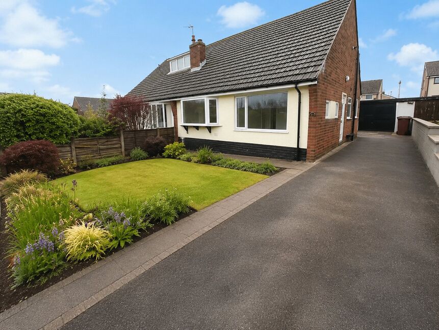 Main image of 2 bedroom Semi Detached Bungalow to rent, Sunny Bower Close, Blackburn, Lancashire, BB1