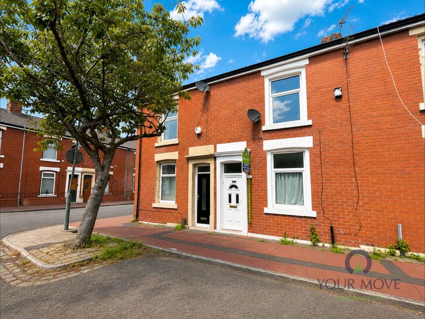 3 bedroom Mid Terrace House for sale