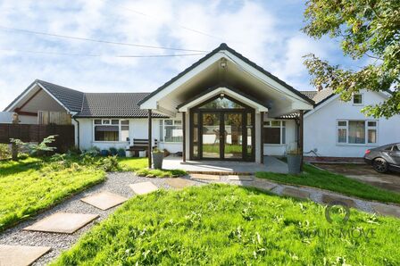 Haslingden Old Road, 6 bedroom Detached Bungalow to rent, &pound;2,900 pcm