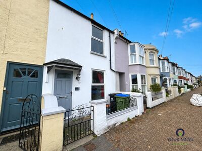 2 bedroom Mid Terrace House to rent
