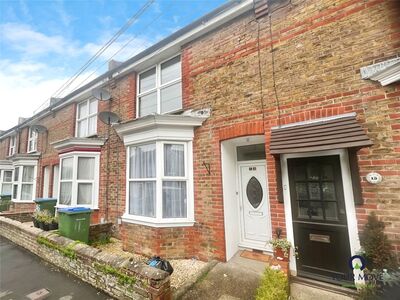 Southover Road, 3 bedroom Mid Terrace House to rent, £1,425 pcm