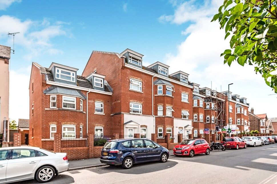 2 bedroom Flat for sale, Longford Road, Bognor Regis, PO21 £165,000