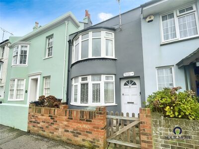 West Street, 2 bedroom  Flat for sale, £168,000