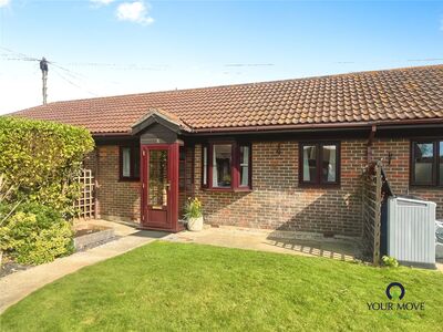 2 bedroom Mid Terrace Bungalow to rent