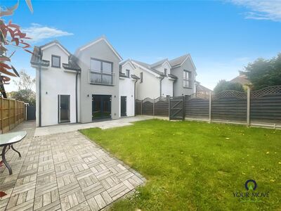 4 bedroom Detached House to rent