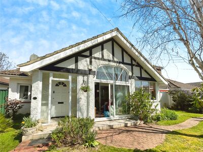 Normanton Avenue, 5 bedroom Detached Bungalow for sale, £595,000
