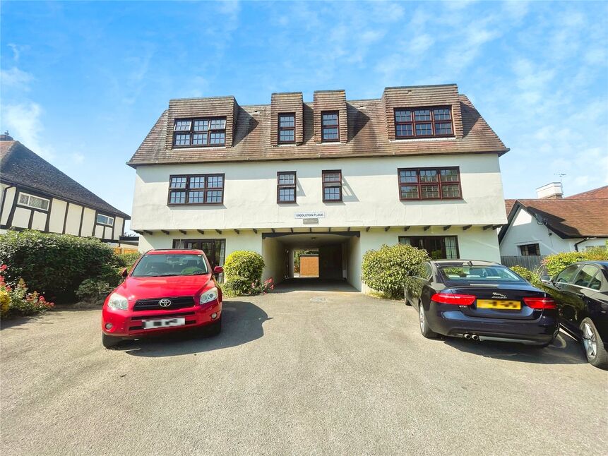 Main image of 2 bedroom  Flat for sale, Middleton Road, Bognor Regis, West Sussex, PO22