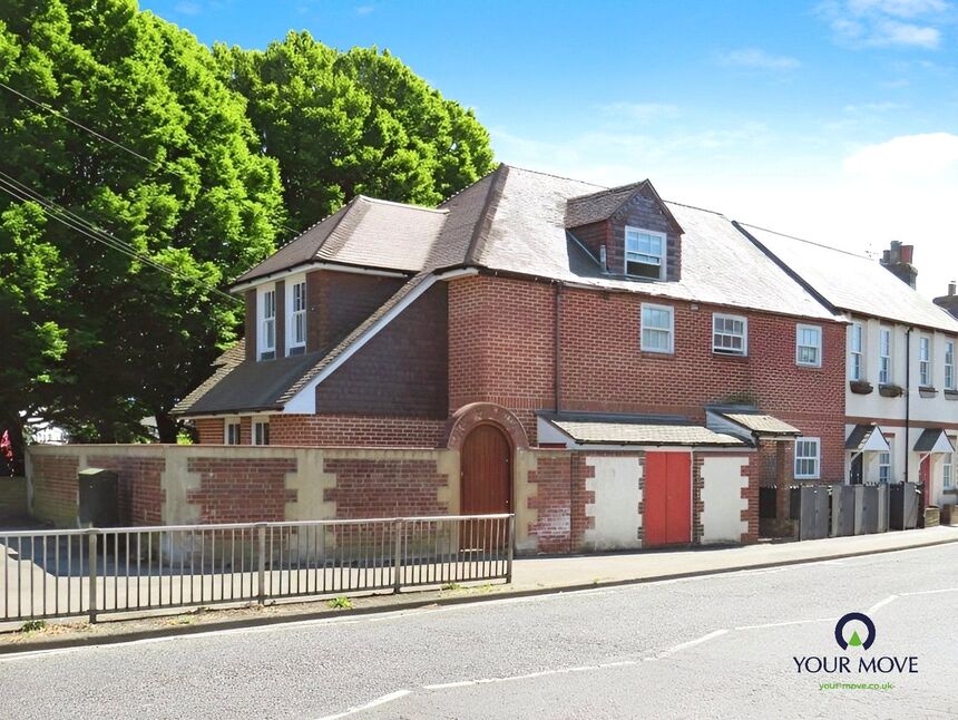 Main image of Flat to rent, St. Pancras, Chichester, West Sussex, PO19