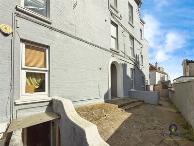 2 bedroom  Flat for sale