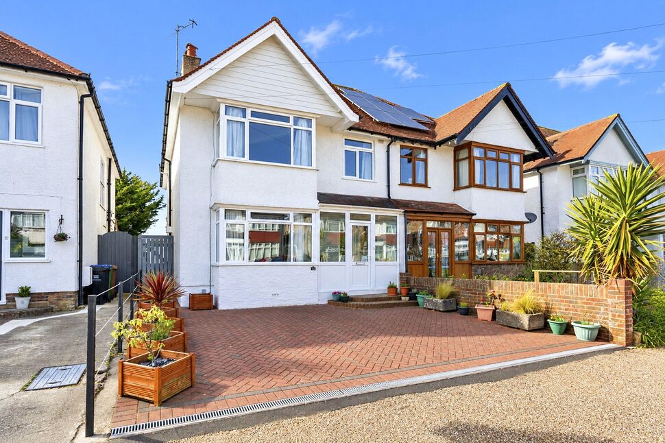 4 bedroom Semi Detached House for sale