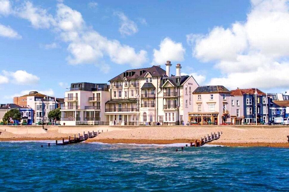 Main image of 2 bedroom Flat to rent, The Esplanade, Bognor Regis, West Sussex, PO21