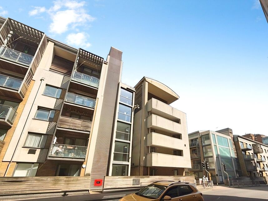 Main image of 3 bedroom Flat to rent, Fleet Street, Brighton, East Sussex, BN1