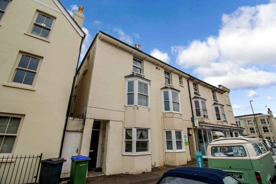 Main image of 1 bedroom Flat for sale, Goodwood Place West Street, Bognor Regis, West Sussex, PO21
