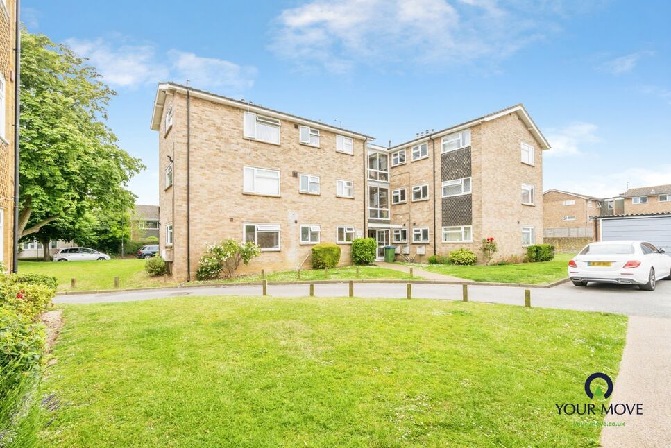 Main image of 3 bedroom Flat for sale, Carlingford Court, Bognor Regis, West Sussex, PO21