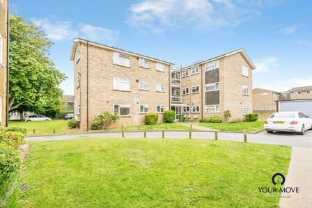 3 bedroom Flat for sale