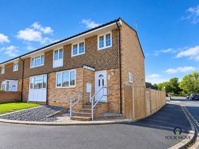 Ivy Crescent, 4 bedroom End Terrace House to rent, &pound;1,550 pcm