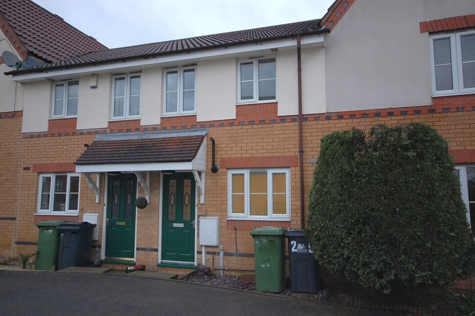 2 bedroom Mid Terrace House to rent