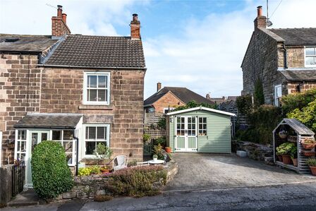 2 bedroom End Terrace House for sale