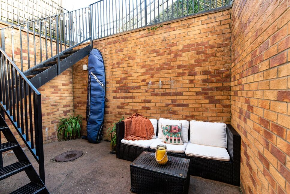 2 bedroom Mid Terrace House for sale, Chevin Mews, Belper, DE56 £190,000