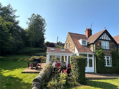 Sunny Hill, 3 bedroom Semi Detached House to rent, £1,500 pcm