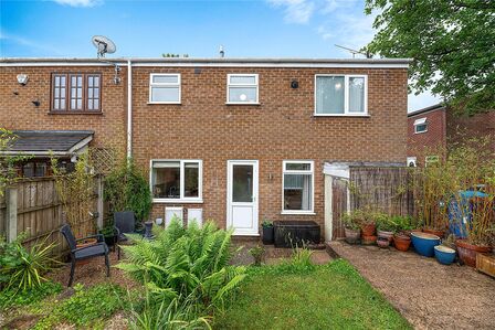 3 bedroom End Terrace House for sale