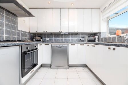 Richardson Drive, 3 bedroom Semi Detached House for sale, &pound;230,000